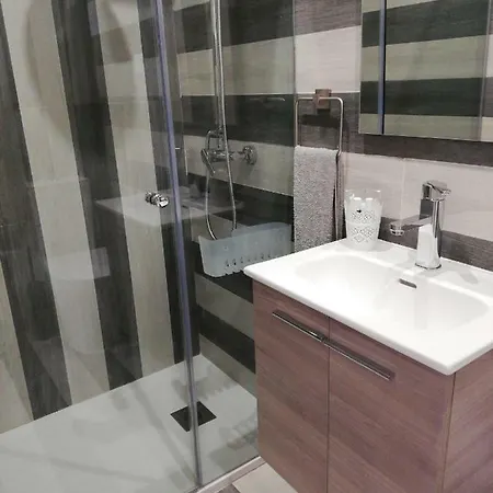 Door 7 Pipa Apartman *